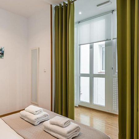 Waou Apartamentos En Sol Confort 7 Madrid Eksteriør bilde