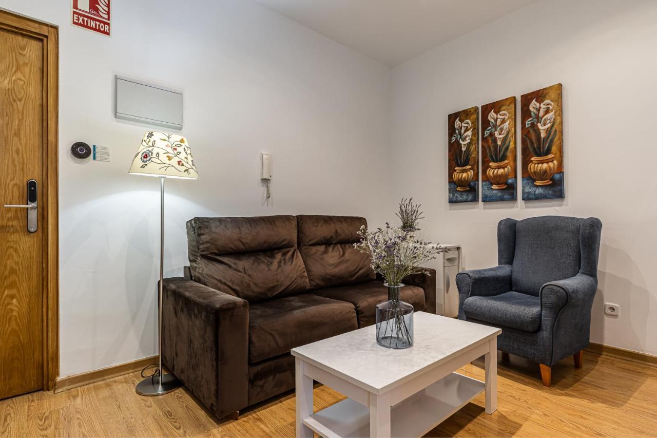 Waou Apartamentos En Sol Confort 7 Madrid Eksteriør bilde