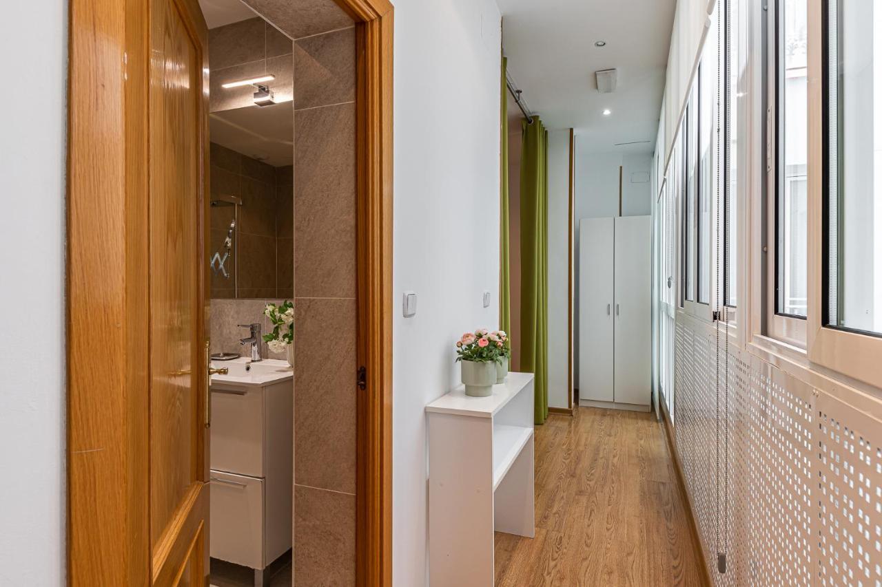 Waou Apartamentos En Sol Confort 7 Madrid Eksteriør bilde