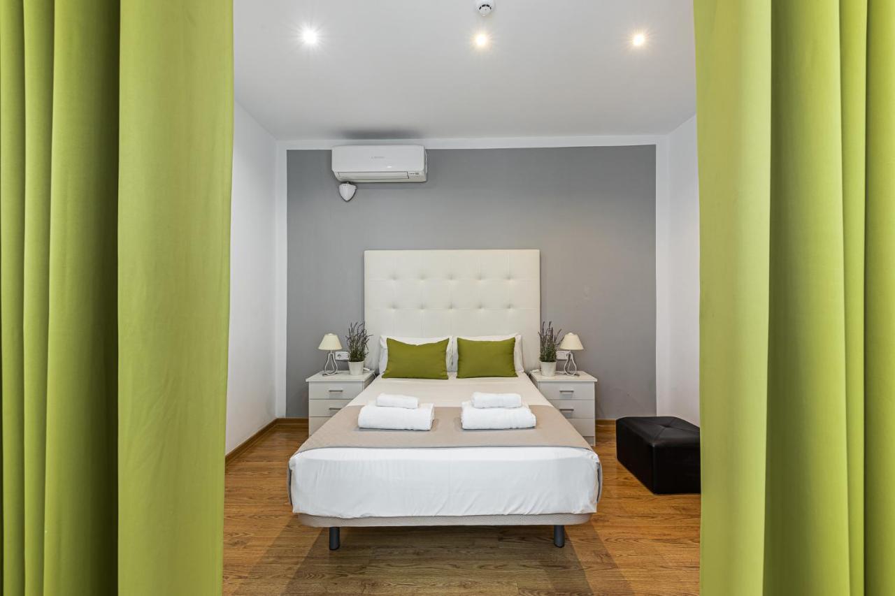 Waou Apartamentos En Sol Confort 7 Madrid Eksteriør bilde