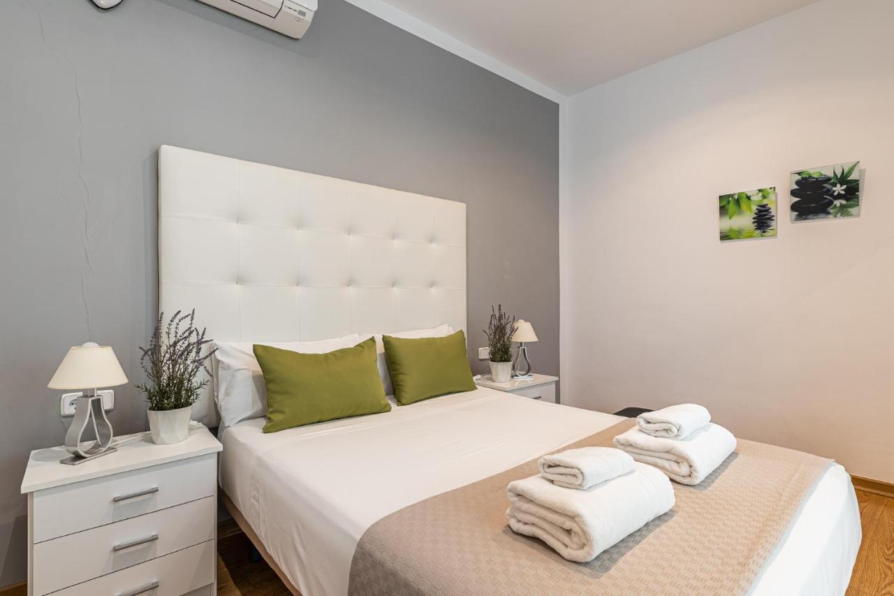 Waou Apartamentos En Sol Confort 7 Madrid Eksteriør bilde